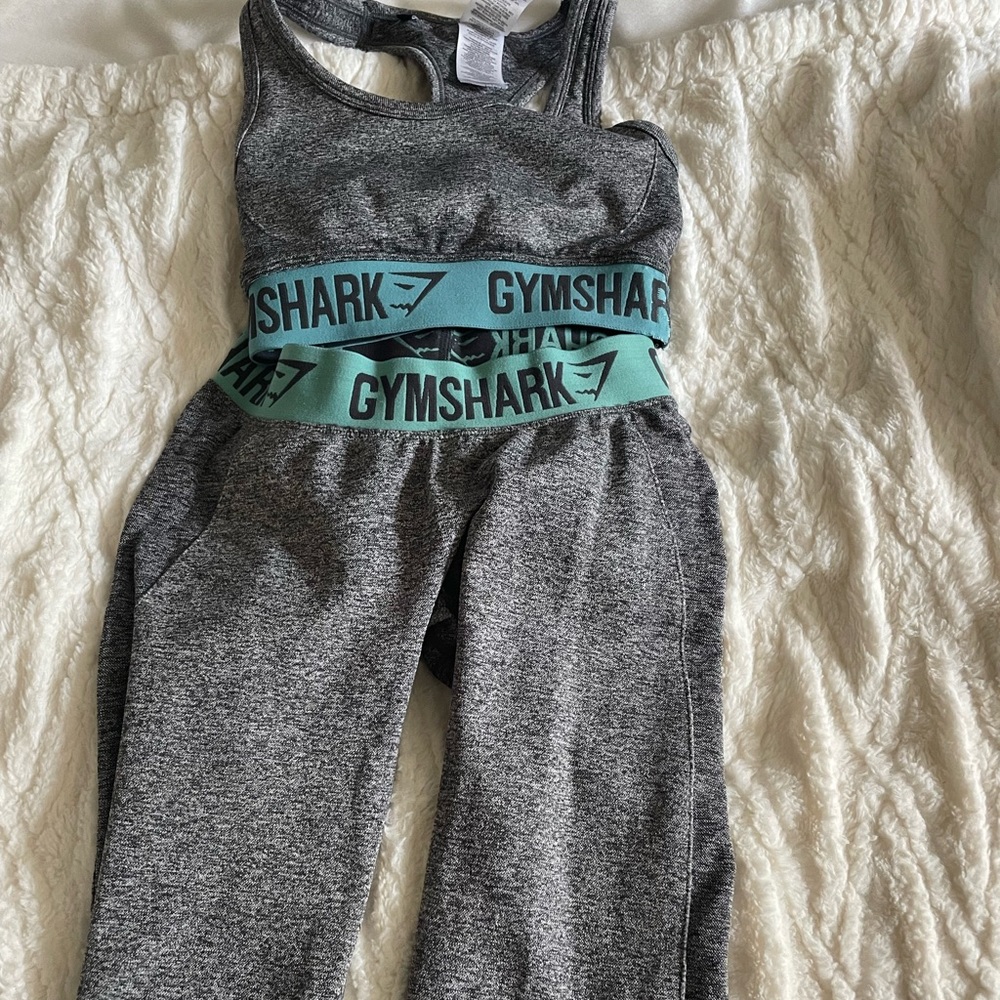COPY - GymShark XS Women’s Everyday seamless leggings and bra set